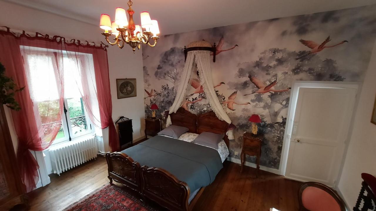 Les Cedres Bed & Breakfast Montaigu-Vendee Exterior photo